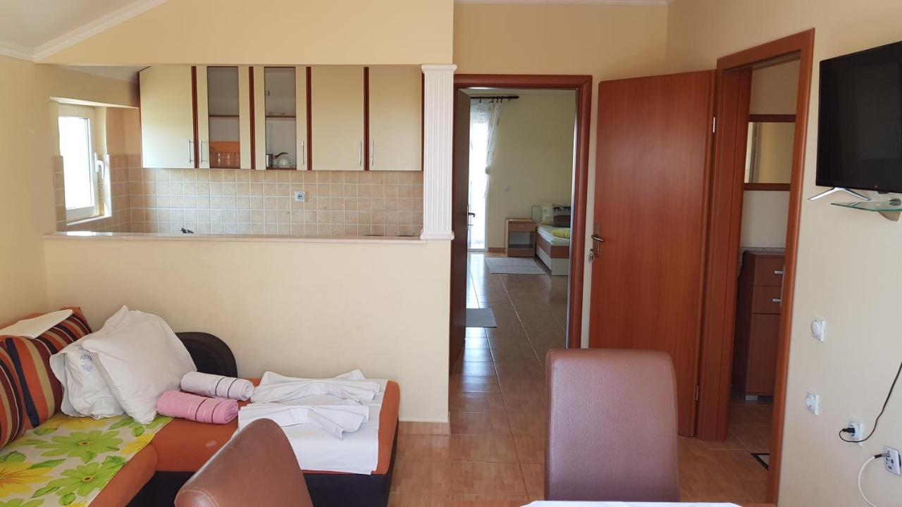 Apartments Belmare Улцинь Экстерьер фото